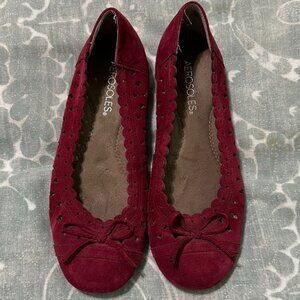 Aerosoles Ballet Flat Red Suede laser cut detailing Size 6